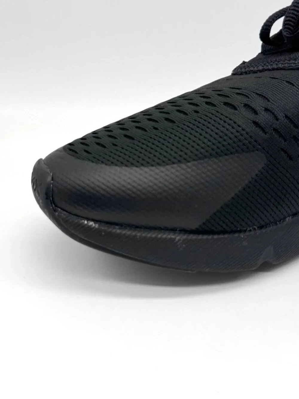 Nike Mens Air Max 270 Black Shoes Sz 10.5 New w/ Marks Activewear AH8050-005